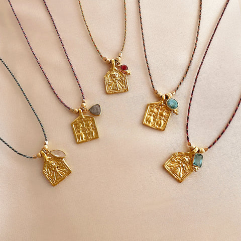 Anaya - Collier Médaillon Déesse