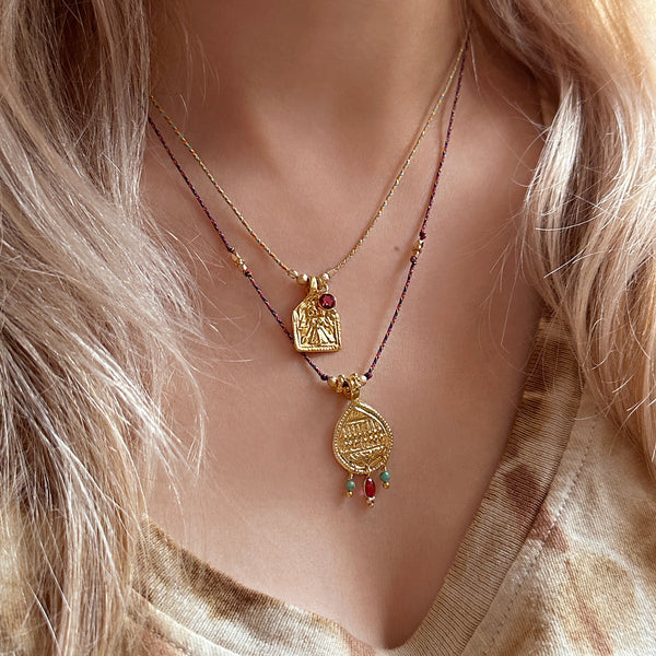 Sajani - Collier Médaillon & Gemmes