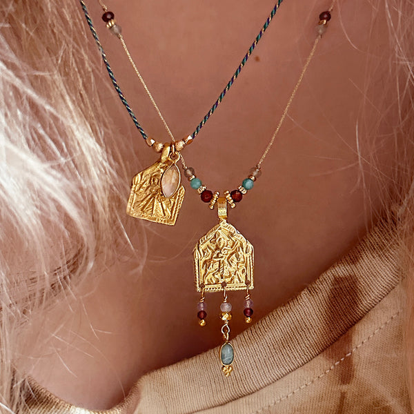 Anaya - Collier Médaillon Déesse