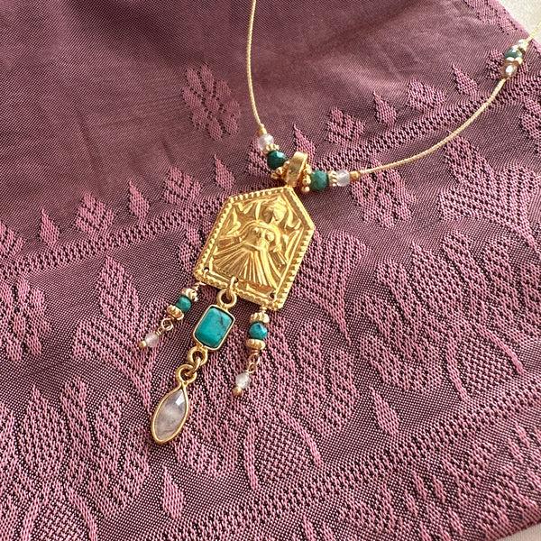 Sajani - Collier Médaillon & Gemmes