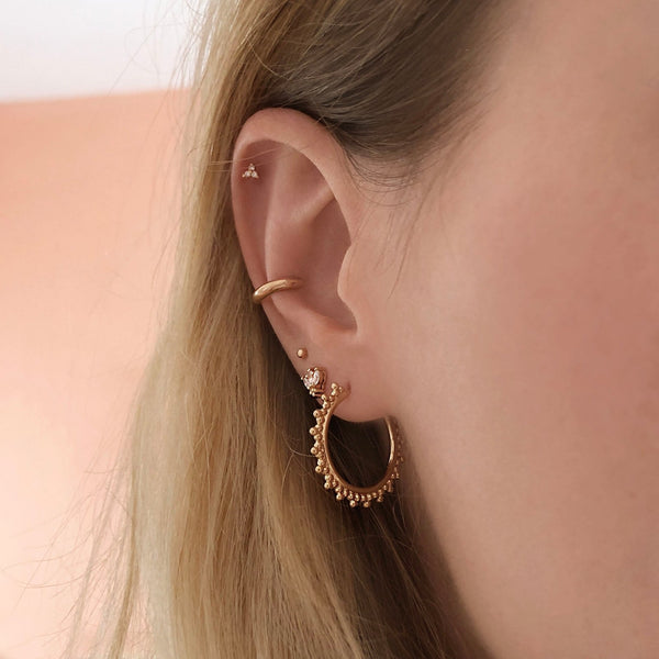 Jude - Gold Dot Earrings - Kurafuchi