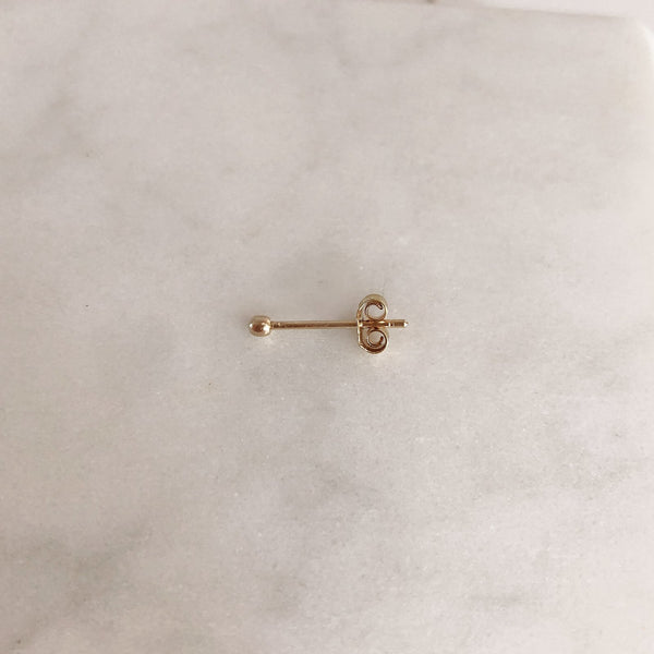 Jude - Gold Dot Earrings - Kurafuchi