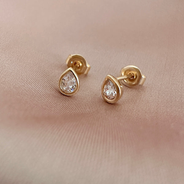 Gally - Teardrop Studs