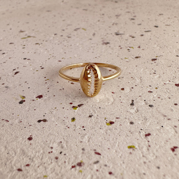 Shelby - Cowrie Ring