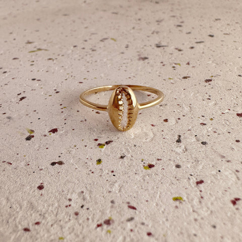 Shelby - Cowrie Ring