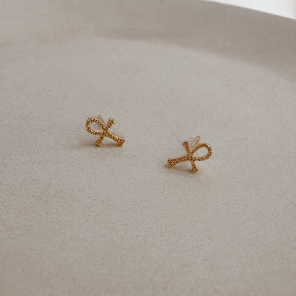 Amyra - Ankh Studs