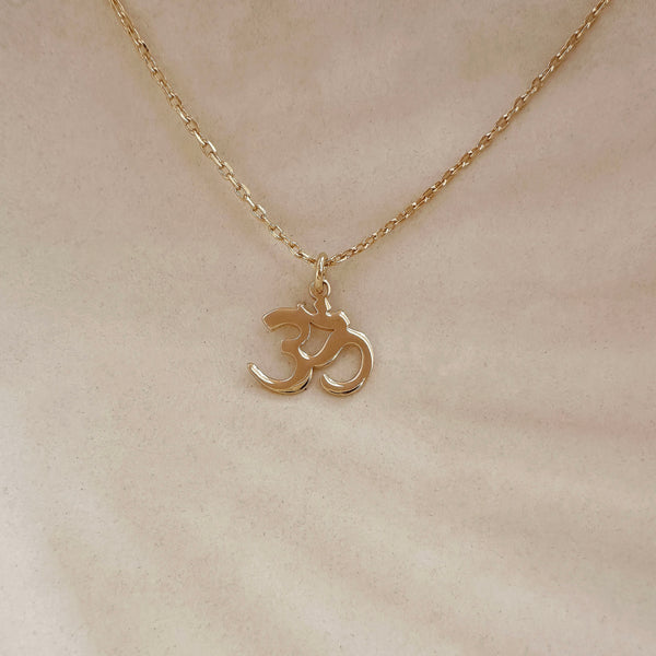 Ishani - Collier Ohm