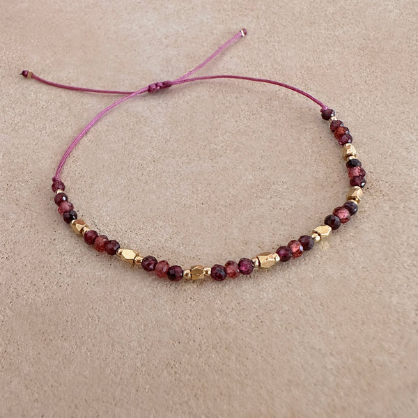 Alizia - Garnet Bracelet