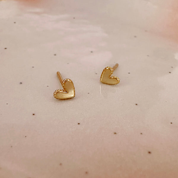 Kokoro - Mini Heart Studs