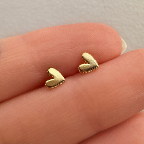 Kokoro - Mini Heart Studs