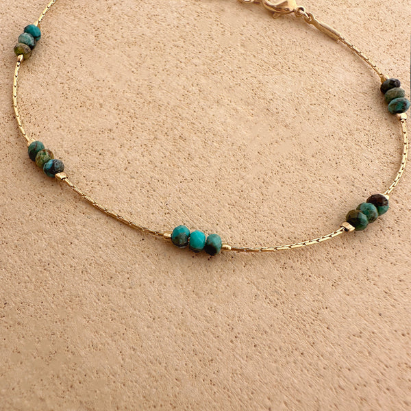 Meera - Turquoise Bead Bracelet