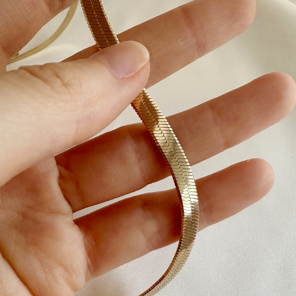 Helena - Collier Chaine Plate