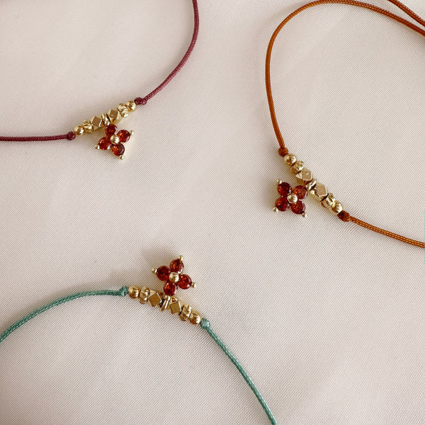 Suni - Flower Charm Bracelet