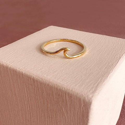 Talia - Dainty Wave Ring