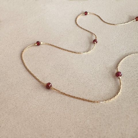 Bridget - Collier Fin Grenat