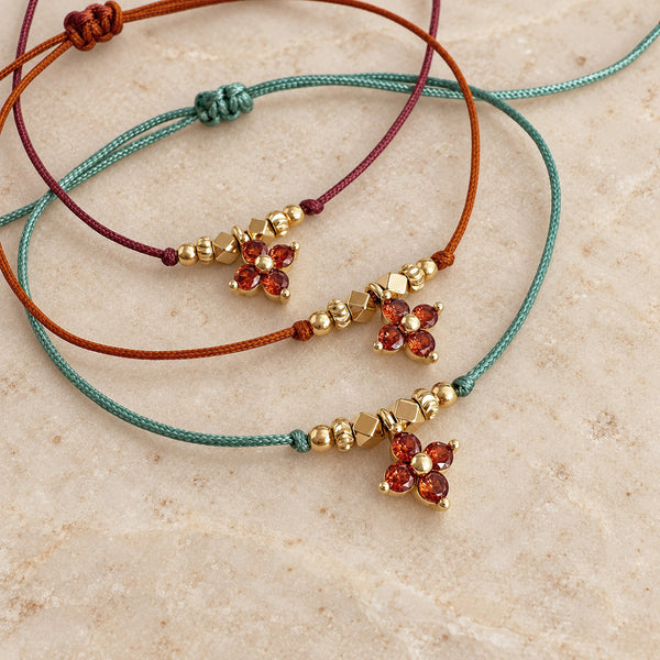 Suni - Flower Charm Bracelet