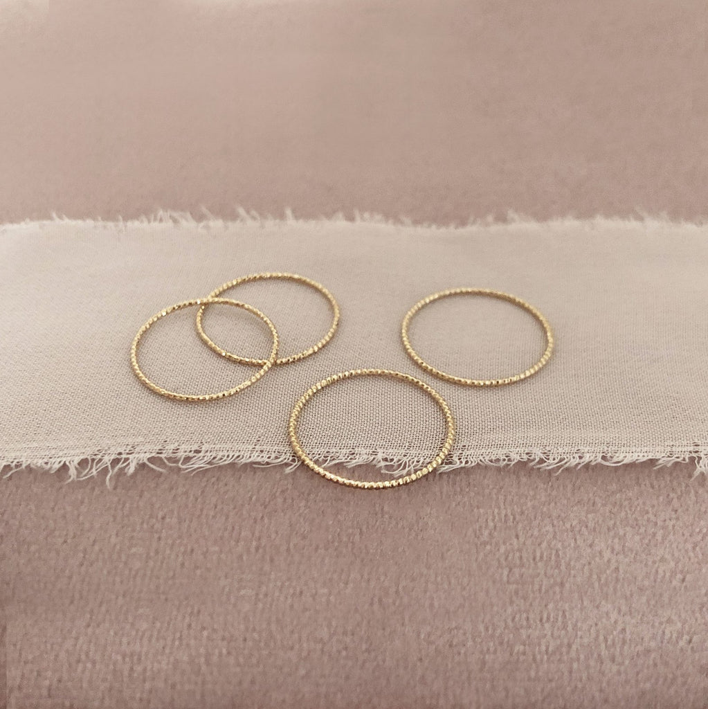 Felice - Gold Dainty Simple Ring