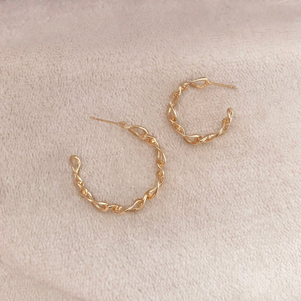 Isadora - Oval Link Hoops - Kurafuchi