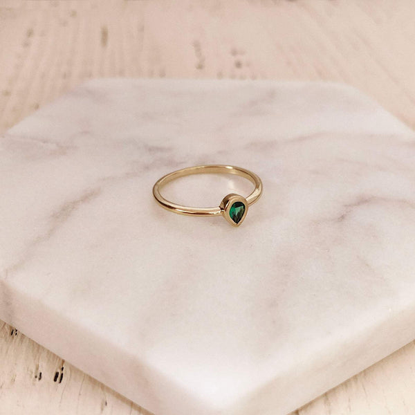 Lucinda - Green Teardrop Ring - Kurafuchi