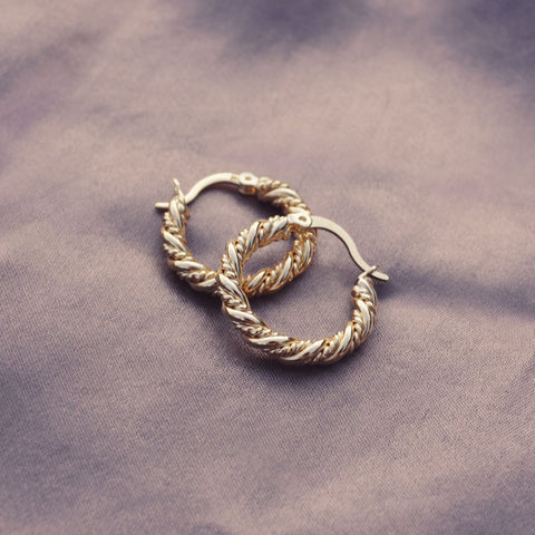 Neve - Textured Twisted Hoops - Kurafuchi