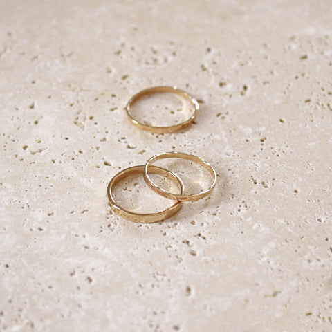 Rani - Dainty Hammered Ring - Kurafuchi