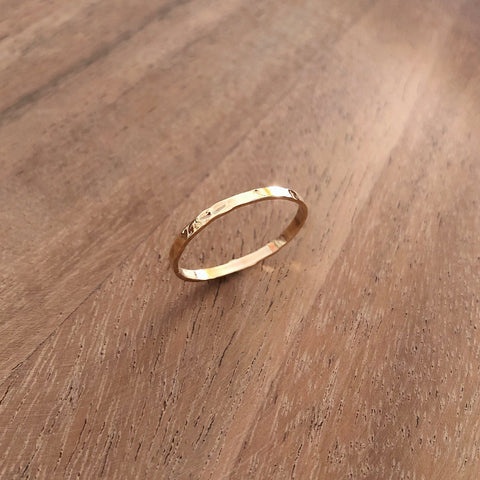 Rani - Dainty Hammered Ring - Kurafuchi