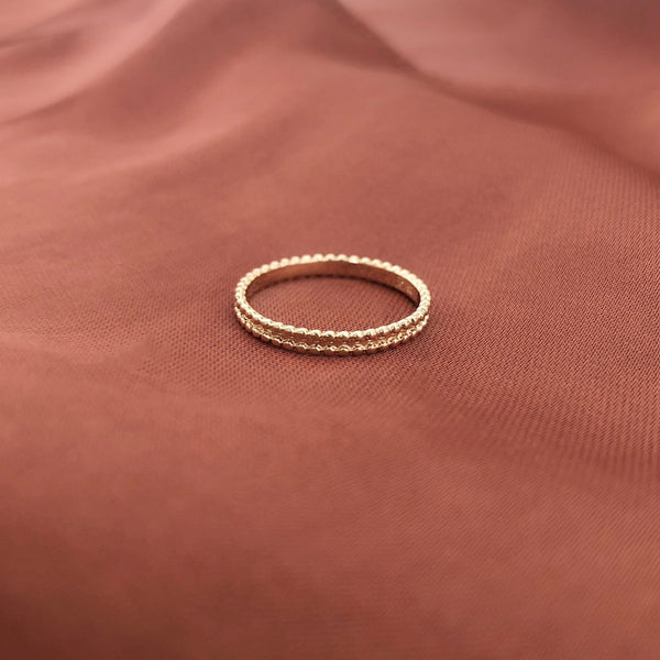 Romina - Dainty Textured Ring - Kurafuchi