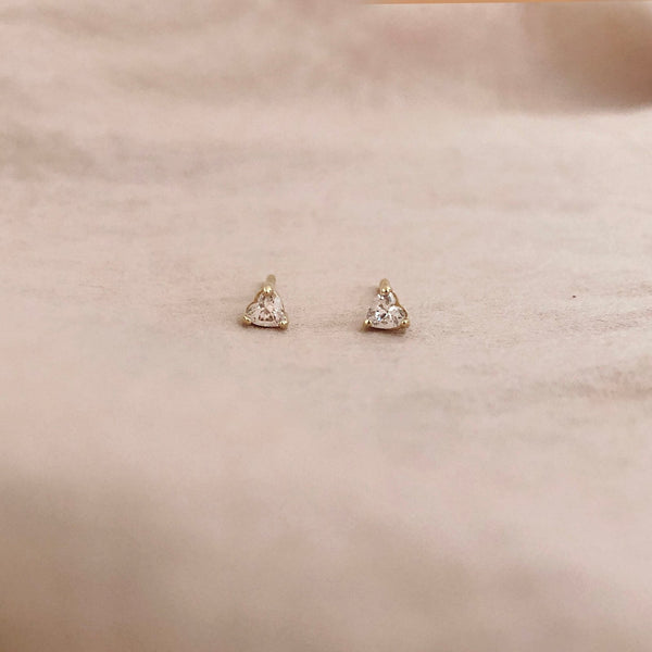 Suri - Mini CZ Heart Studs - Kurafuchi