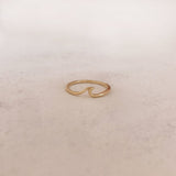 Talia - Dainty Wave Ring - Kurafuchi